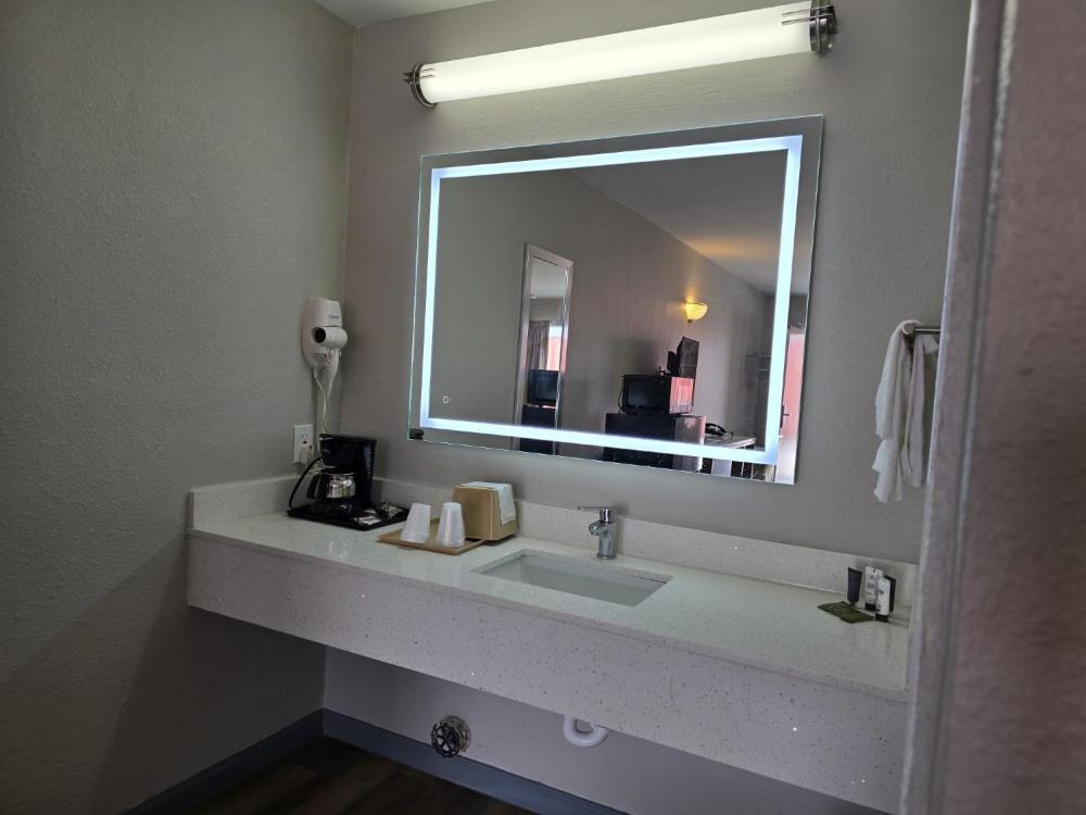 Double Room with Two Double Beds interior